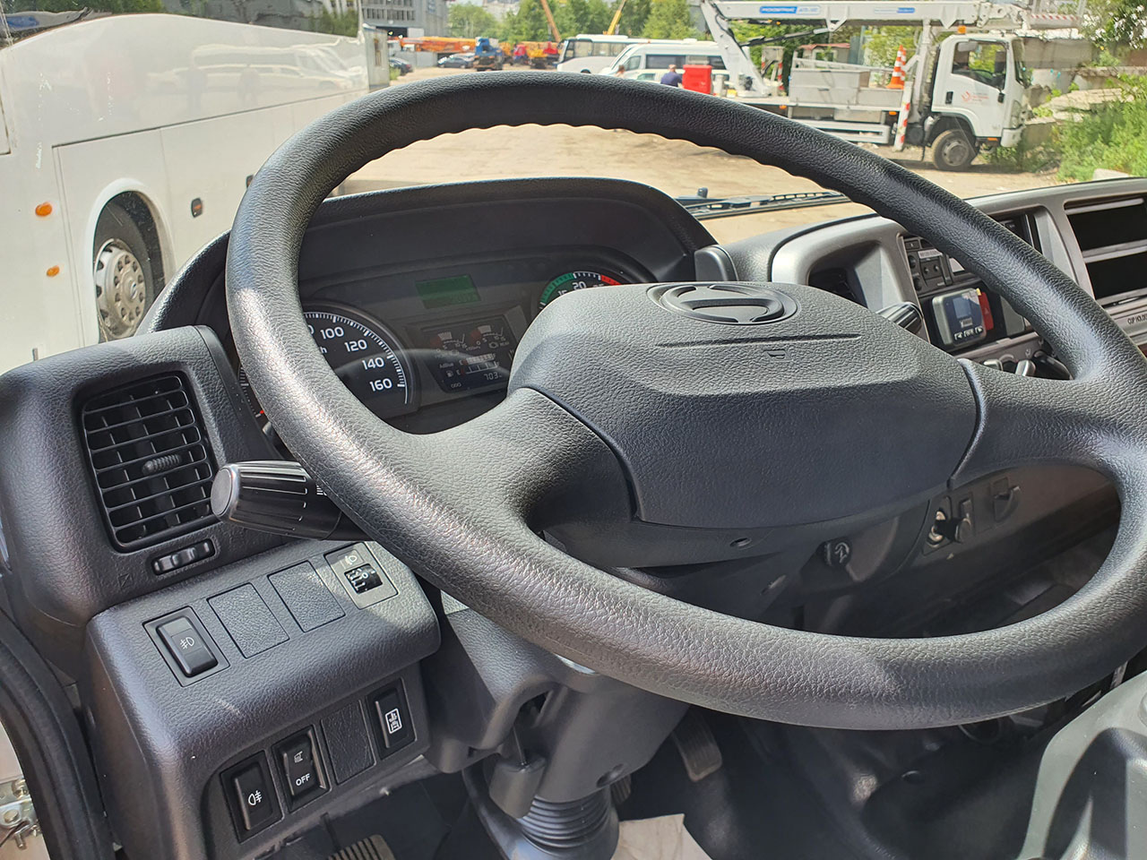 HINO 500 LUG (12т) ИЗОТЕРМИЧЕСКИЙ 6700×2600×2700мм