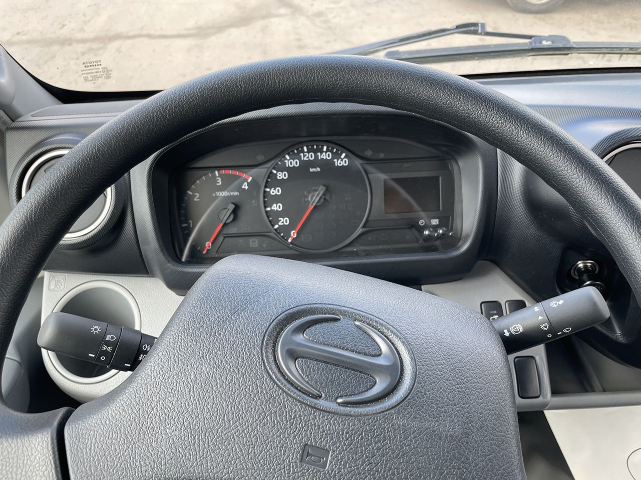 HINO 300-710L ЦИСТЕРНА ДЛЯ ПИШЕВЫХ ЖИДКОСТЕЙ (5м³)