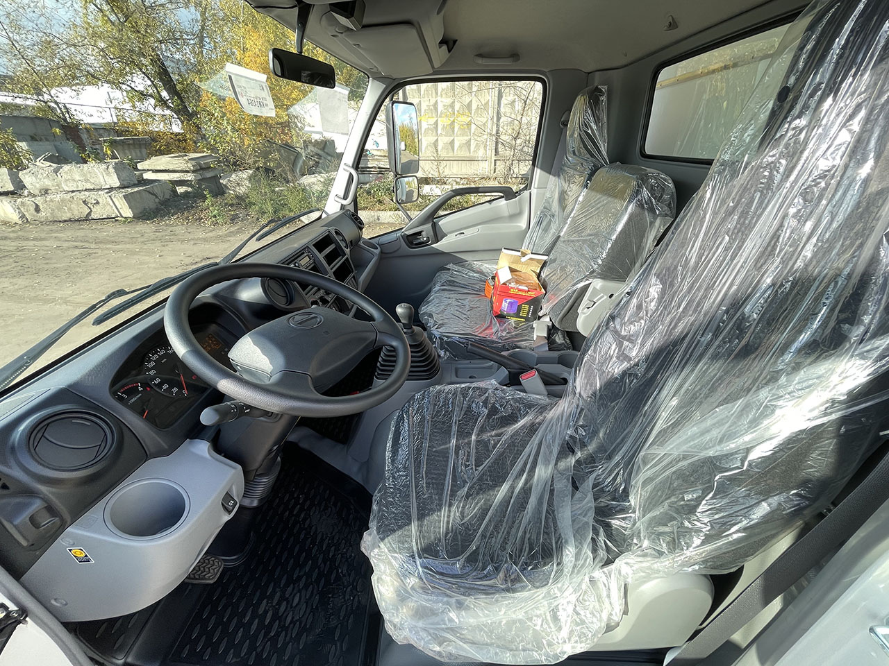ЭВАКУАТОР HINO 300-730L СДВИЖНОЙ ФУРГОН 6,33×2,6×2,53 м