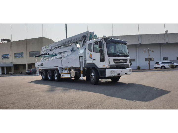 Купить АВТОБЕТОНОНАСОС KCP 43ZX5170 НА ШАССИ DAEWOO DV11K