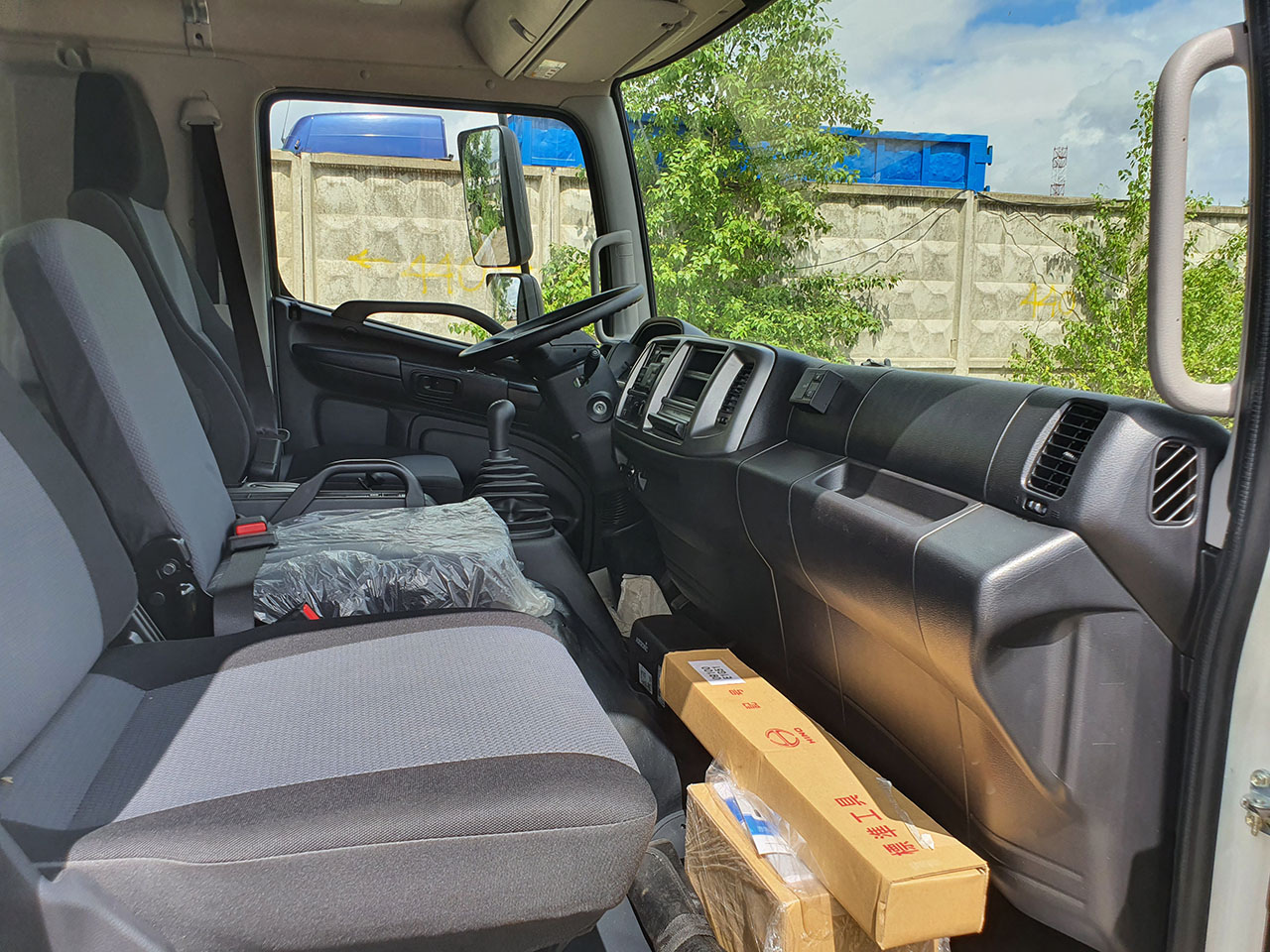 HINO 500 LUG (12т) ИЗОТЕРМИЧЕСКИЙ 6700×2600×2700мм