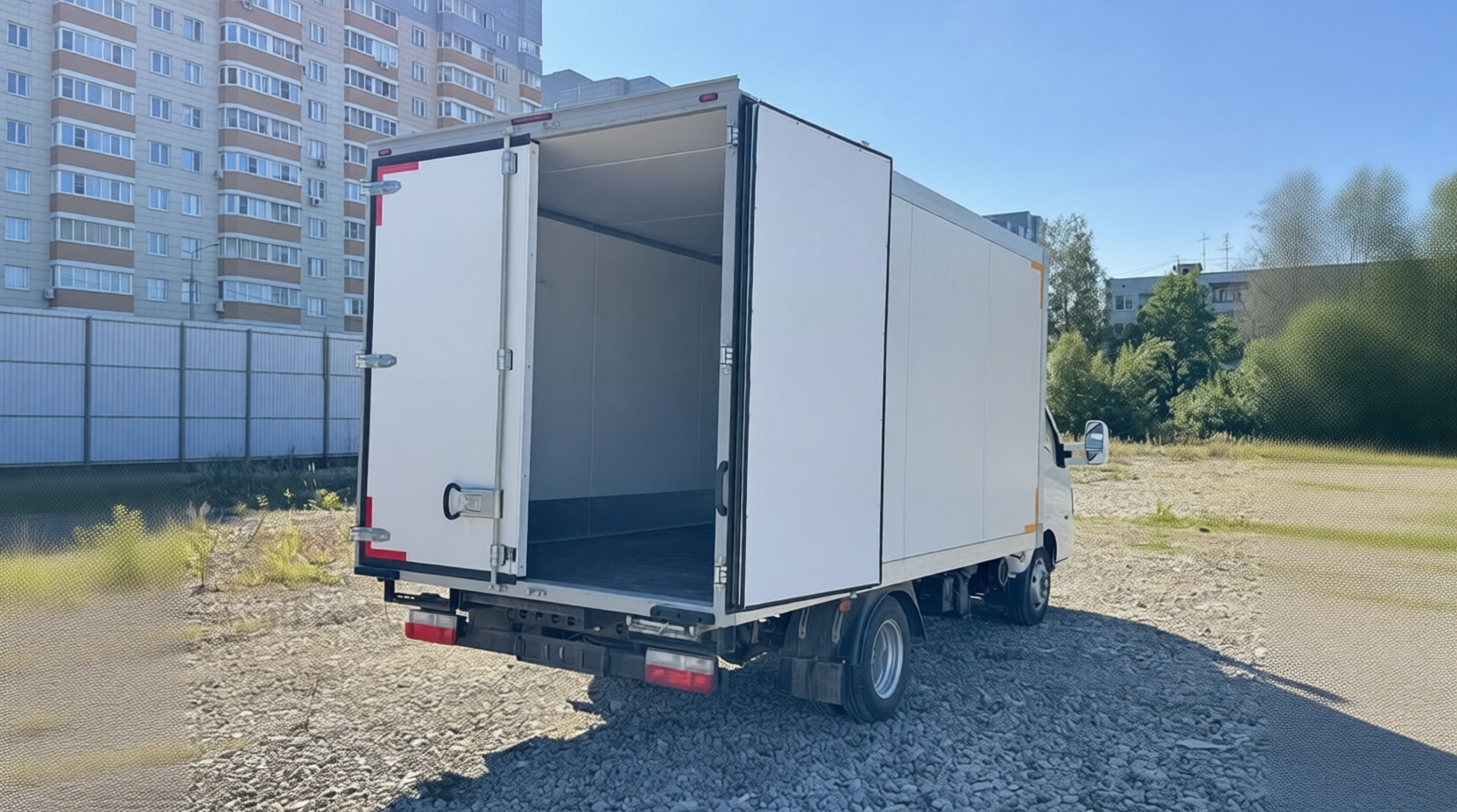 DONGFENG JUNFENG Q35 (МРМ 3,5т) РЕФРИЖЕРАТОР ХОУ FRIDGE 3000h