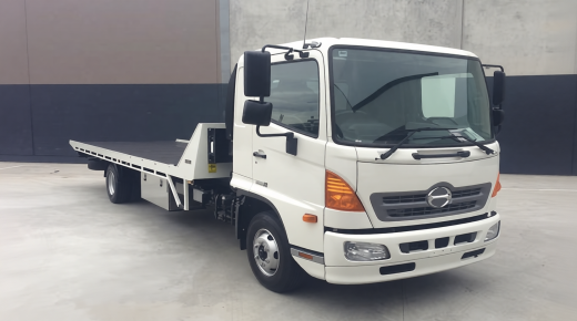 ЭВАКУАТОР НА БАЗЕ ШАССИ HINO 500