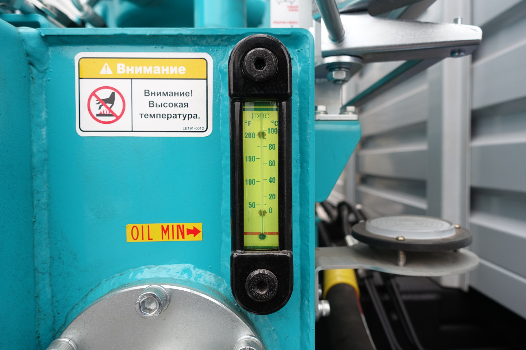 DAEWOO NOVUS DL06K 4х2 НИЗКОРАМНЫЙ С КМУ HKTC 7016L (7т)