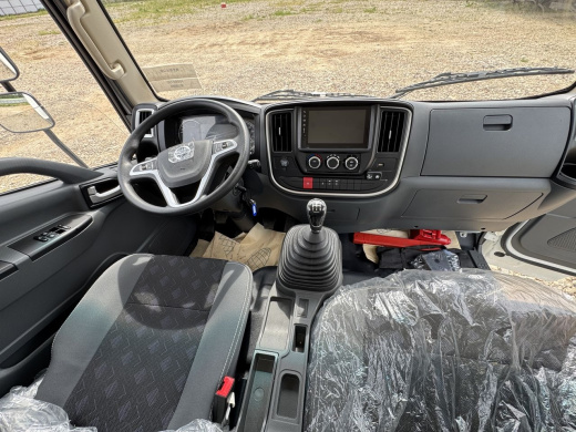 SDAC J7.5 ИЗОТЕРМИЧЕСКИЙ ФУРГОН 4,2×2,2×2,4м