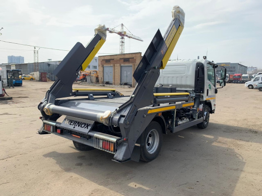 ISUZU NQR 90 L-H Бункеровоз 8 м³