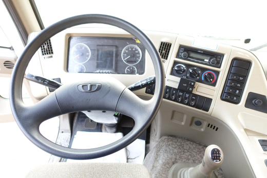 DAEWOO NOVUS 4x2 С КМУ DONGYANG SS1926 (7т)