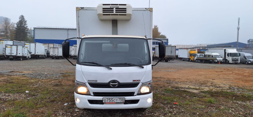 HINO 300 (пробег 328 000 км)