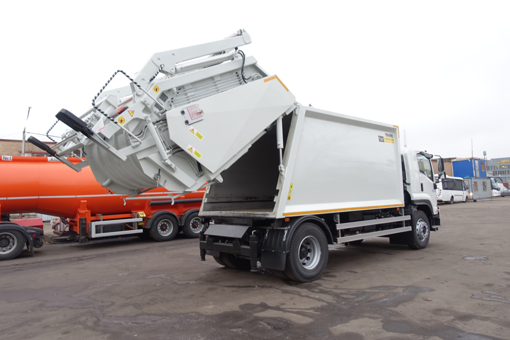 Isuzu FVR34UL-M МУСОРОВОЗ KATMERCILER S-16 (16 м³)