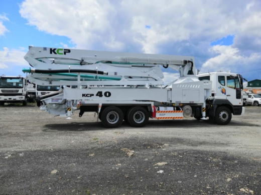 АВТОБЕТОНОНАСОС KCP 40ZX5170 НА ШАССИ DAEWOO DV11K