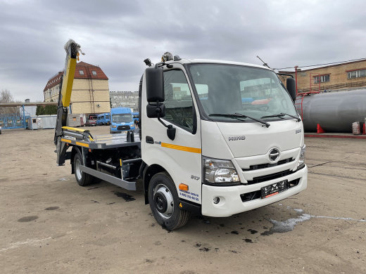 HINO 300 (8.0т) БУНКЕРОВОЗ WERNOX 8м³