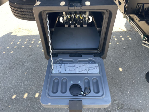 JAC N90 ЭВАКУАТОР СО СДВИЖНОЙ ПЛАТФОРМОЙ КМУ NR 811T 2S (4т)