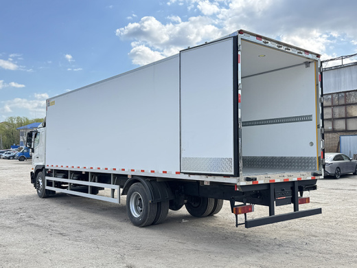 HINO 700 4×2 Рефрижератор с автономной ХОУ, 9,2 м
