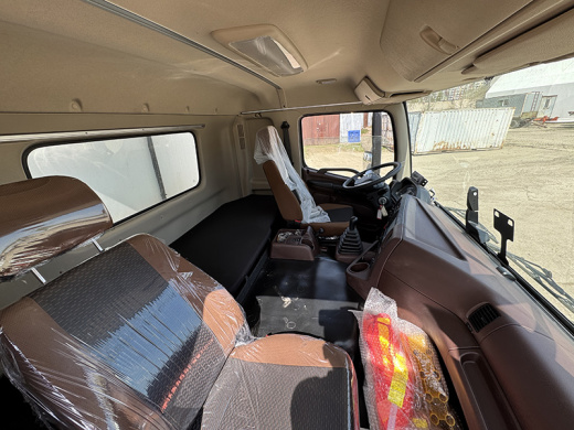 HINO 700 4×2 Рефрижератор с автономной ХОУ, 9,2 м