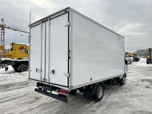 DONGFENG CAPTAIN-T (МРМ 3,5т) РЕФРИЖЕРАТОР 4,2×2,0×2,0м