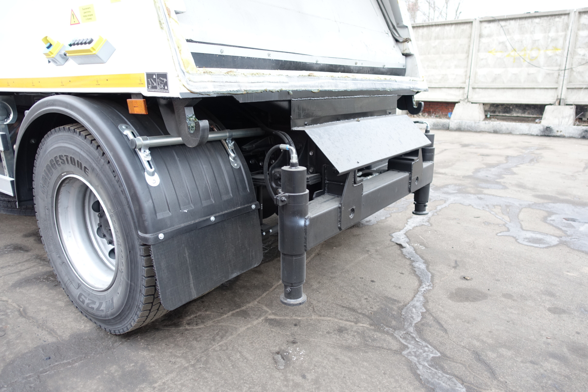Isuzu FVR34UL-M МУСОРОВОЗ KATMERCILER S-16 (16 м³)