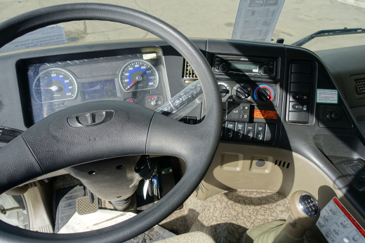 DAEWOO NOVUS 4x2 НИЗКОРАМНЫЙ С КМУ HKTC 5014 (5т)