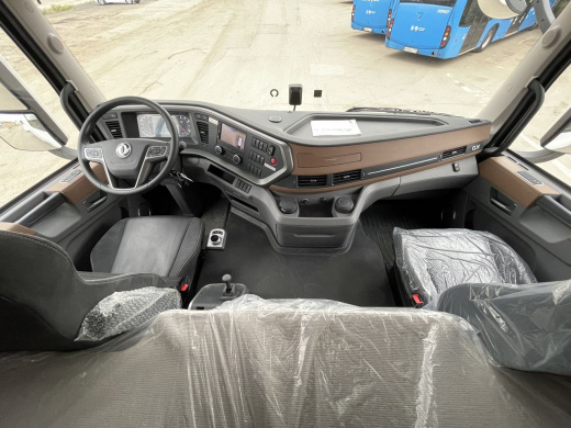 DONGFENG GX DFH4180 (МРМ 18т) ТЯГАЧ 4×2