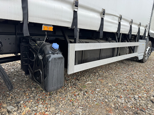 HINO 700 6×2 борт-тент, штора 3-х сторонняя, 9,2 м