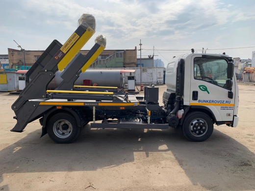 ISUZU NQR 90 L-H Бункеровоз 8 м³