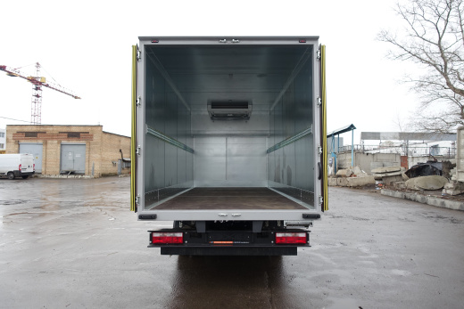 Рефрижератор на базе JAC N56 со спальником (5,2м)
