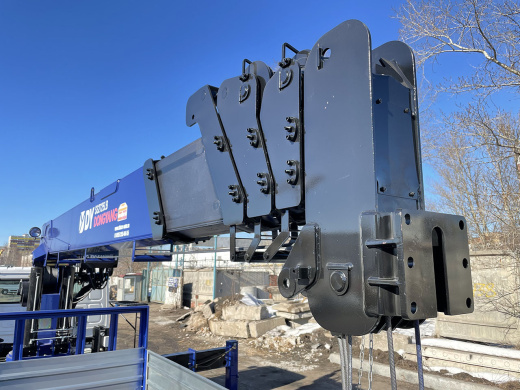 DAEWOO NOVUS 6×4 (31 т) С КМУ DONGYANG SS 2725 LB (12 т)