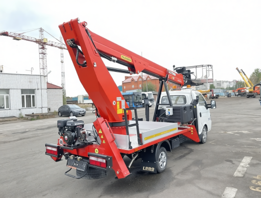 JAC N35 (3,5т) С АГП PALFINGER P180T (18м)