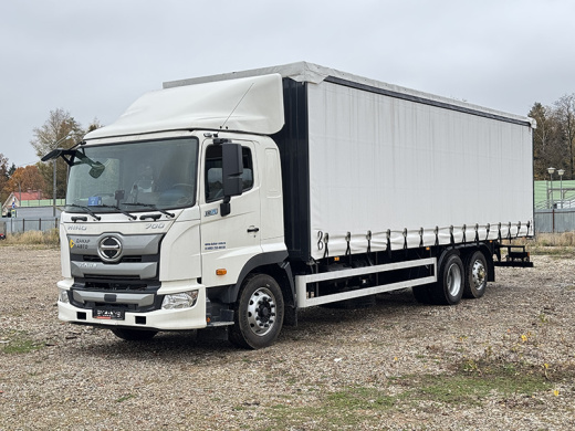 HINO 700 6×2 борт-тент, штора 3-х сторонняя, 9,2 м