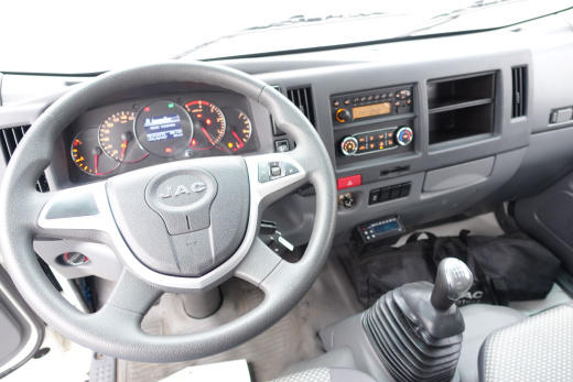 Рефрижератор на базе JAC N56 со спальником (5,2м)